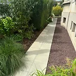 De Prestige Au Centre Climatise Avec Jardin Prive Апартаменты