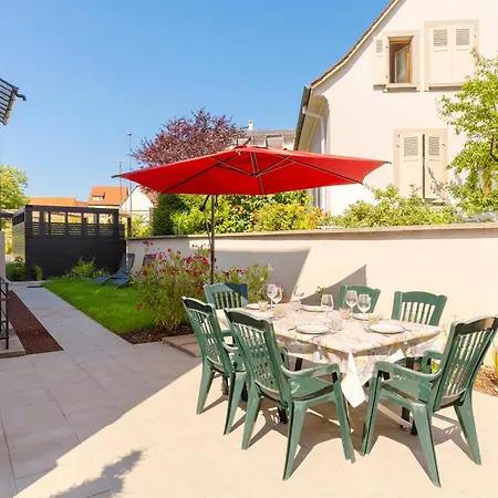 De Prestige Au Centre Climatise Avec Jardin Prive * 콜마